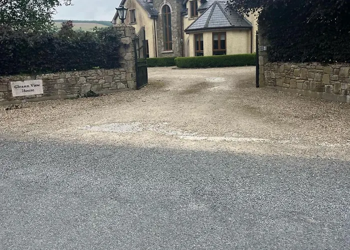 Gleann View House Homestay *